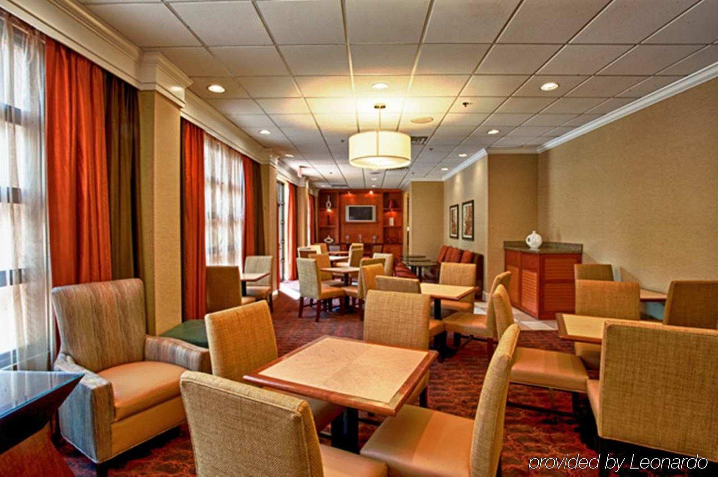 Hampton Inn Louisville Downtown Restaurant foto